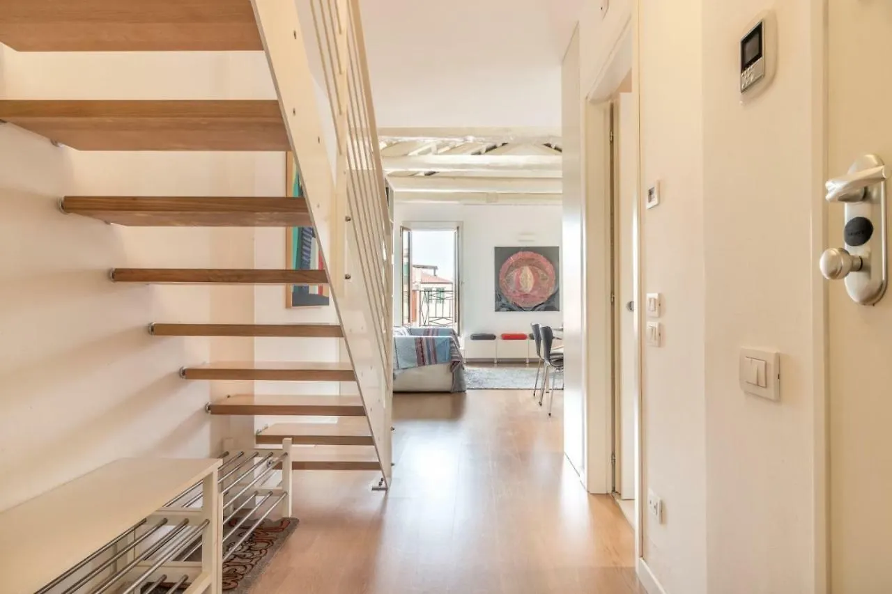 Carmini Canal View & Lift By Lionhost Apartment