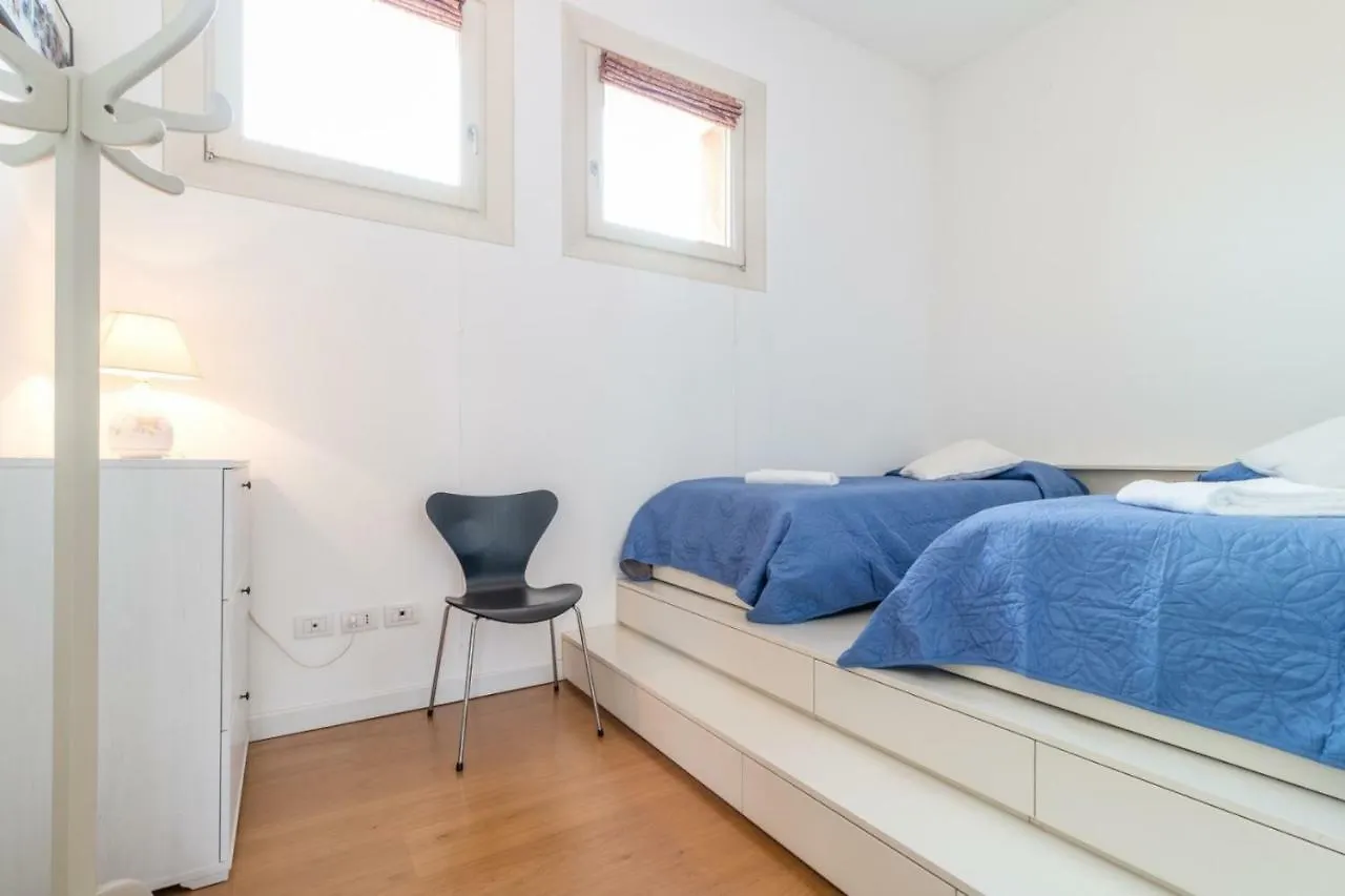 Apartment Carmini Canal View & Lift By Lionhost